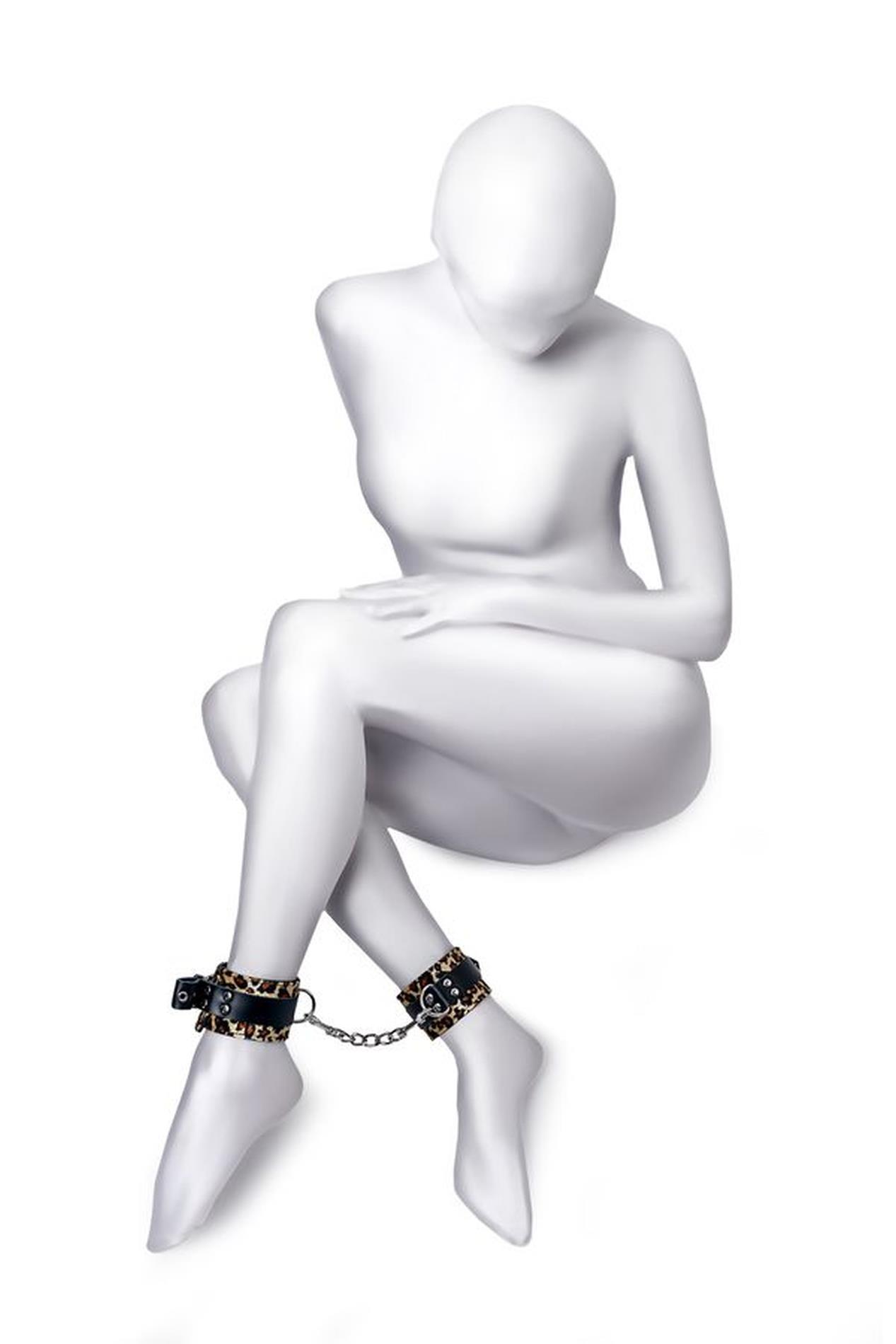 39-310152_01 Anonymo handcuffs, PU leather, print, 27 cm - obrazek 1